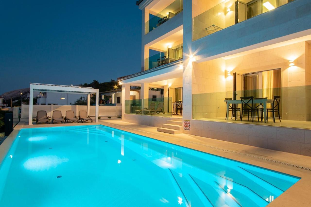 Apartvilla Pag Pag Town Exterior photo