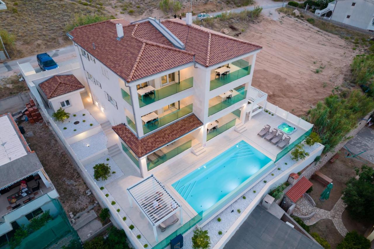 Apartvilla Pag Pag Town Exterior photo